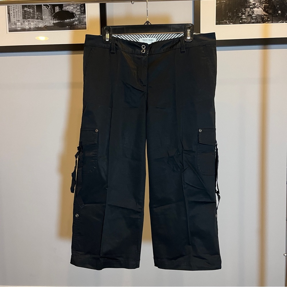 Black Cargo Capri Pants - Women